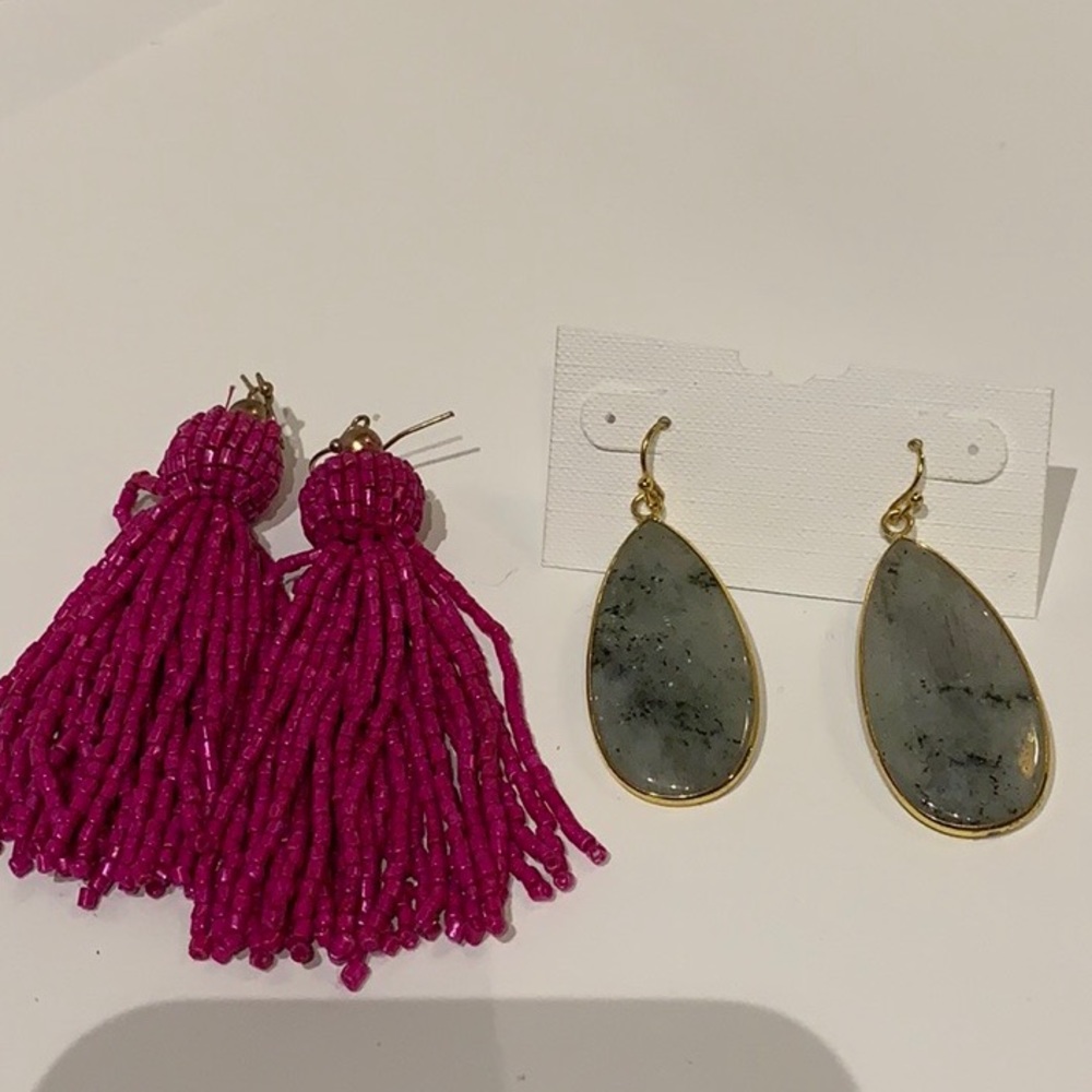 1 pink tassel baublebar set. 1 set from NRack